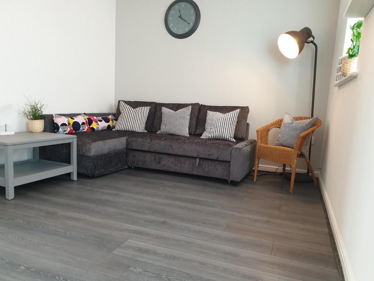 Spacious Contractor House For Large Groups - Private Parking By Short * Liverpool