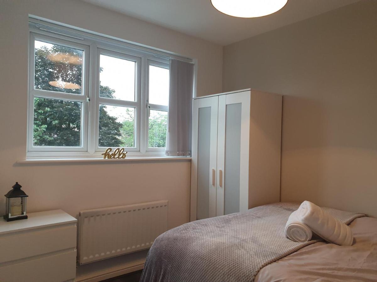 Spacious Contractor House For Large Groups - Private Parking By Short